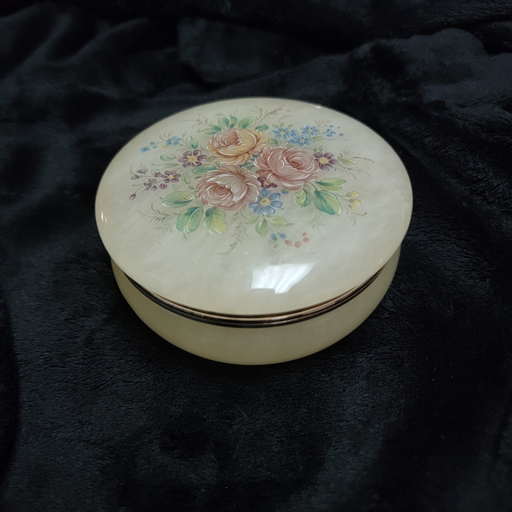 HIMARK GIFTWARE ♡ Vintage Italy Alabaster Round Hinged Rose Floral Trinket Box